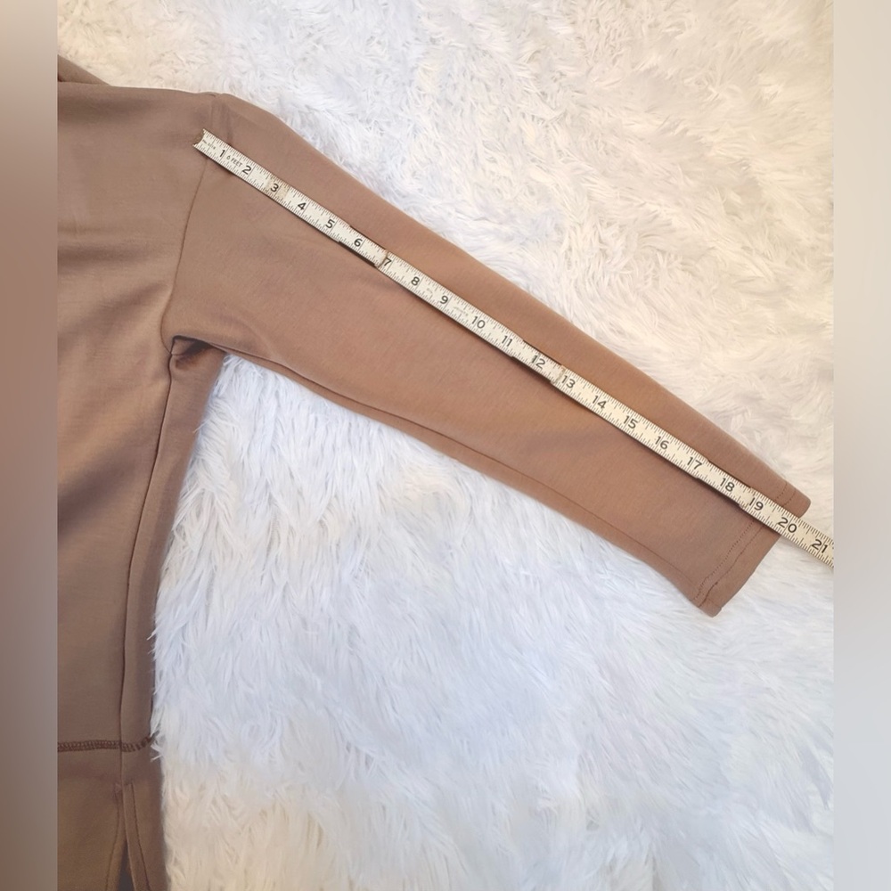 WIHOLL Taupe Mock Neck Long Sleeve Top – Size XL (NWT) - Picture 15 of 16